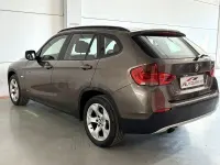 Usado BMW X1 Comfort Edition 143 CV (105 kW) 2012 Marrón SUV
