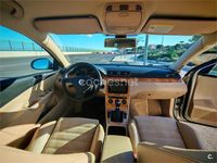 Usado VW Passat Highline 140 CV (102 kW) 2005 Beige Berlina