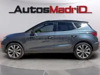 Usado Seat Arona FR 110 CV (80 kW) 2024 Gris / plata SUV