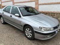 Usado Peugeot 406 90 CV (66 kW) 2000 Gris / plata Familiar