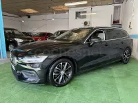 Usado Volvo V60 Summum 190 CV (139 kW) 2018 Negro Familiar