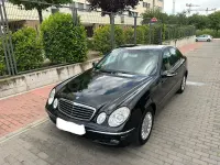 Usado Mercedes E270 Avantgarde 177 CV (130 kW) 2005 Negro Berlina