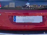 Usado Peugeot 3008 Allure 130 CV (95 kW) 2021 Rojo SUV