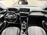 Usado Peugeot 208 Allure 102 CV (75 kW) 2020 Plateado Utilitario