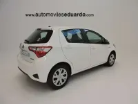 Usado Toyota Yaris Active 99 CV (72 kW) 2020 Blanco Utilitario