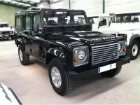 Usado Land Rover Defender 122 CV (89 kW) 2011 Negro SUV