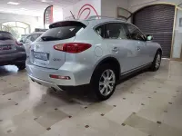 Usado Infiniti QX50 Premium 320 CV (235 kW) 2017 Plateado SUV