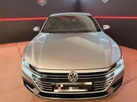 Usado VW Arteon R-line 150 CV (110 kW) 2018 Gris Utilitario