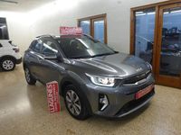Usado Kia Stonic 100 CV (73 kW) 2024 Gris SUV