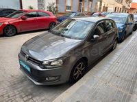 Usado VW Polo 75 CV (55 kW) 2014 Gris / plata Berlina