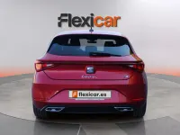 Usado Seat Leon FR 150 CV (110 kW) 2021 Rojo Berlina