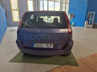 Usado Ford Fusion Futura 68 CV (50 kW) 2008 Violeta / lila Utilitario