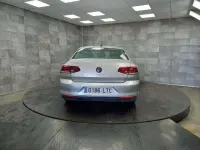 Usado VW Passat Business 150 CV (110 kW) 2021 Gris Berlina