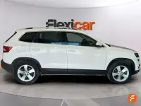 Usado Skoda Karoq Ambition 150 CV (110 kW) 2021 Blanco SUV