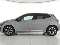 Usado Renault Clio V Techno 100 CV (73 kW) 2025 Gris Berlina