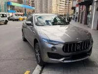 Usado Maserati Levante 430 CV (316 kW) 2017 Gris SUV