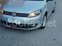 Usado VW Touran Advance 105 CV (77 kW) 2011 Gris / plata Monovolumen