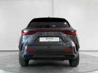 Usado Lexus NX350h Executive Line 242 CV (177 kW) 2022 Gris / plata SUV
