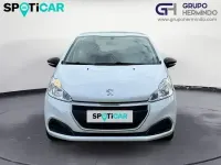 Usado Peugeot 208 Active 75 CV (55 kW) 2018 Blanco Utilitario