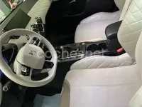 Usado DS Automobiles DS3 Crossback Connected Chic 131 CV (96 kW) 2021 Gris / plata SUV