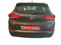 Usado Hyundai Tucson 115 CV (84 kW) 2016 Gris SUV