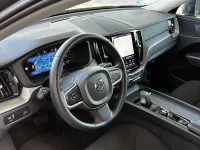 Usado Volvo XC60 Core 197 CV (144 kW) 2022 Azul SUV