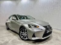 Usado Lexus IS300h Executive Line 223 CV (164 kW) 2018 Gris / plata Berlina
