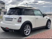 Usado Mini Cooper D 110 CV (80 kW) 2008 Beige Utilitario