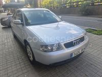 Usado Audi A3 Ambiente 102 CV (75 kW) 2001 Gris / plata Berlina