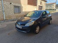 Usado Renault Clio II Techno 75 CV (55 kW) 2007 Negro Utilitario