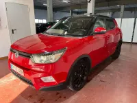 Usado SsangYong Tivoli Limited 115 CV (84 kW) 2017 Rojo SUV