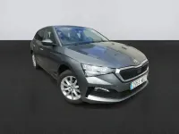 Usado Skoda Scala Ambition 95 CV (69 kW) 2022 Gris Utilitario