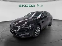 Usado Skoda Octavia Style 150 CV (110 kW) 2022 Negro Utilitario