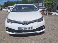 Usado Toyota Auris Hybrid Active 136 CV (100 kW) 2016 Blanco Berlina