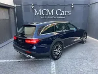 Usado Mercedes E220 194 CV (142 kW) 2019 Azul Familiar