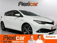 Usado Toyota Auris Hybrid Edition 136 CV (100 kW) 2018 Blanco Berlina
