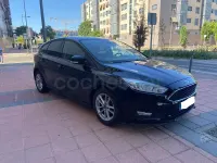 Usado Ford Focus ST-Line 125 CV (91 kW) 2017 Negro Berlina