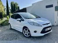 Usado Ford Fiesta Sport 95 CV (69 kW) 2012 Blanco Berlina