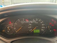 Usado Ford Focus Ghia 115 CV (84 kW) 2004 Gris / plata Berlina