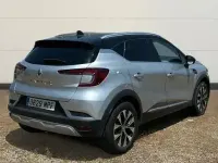 Usado Renault Captur Techno 90 CV (66 kW) 2024 Gris SUV