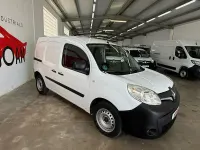 Usado Renault Kangoo 95 CV (69 kW) 2021 Blanco Monovolumen