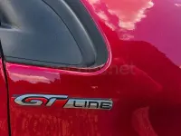 Usado Peugeot 2008 GT-line 120 CV (88 kW) 2018 Granate SUV