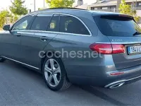 Usado Mercedes E220 194 CV (142 kW) 2018 Gris / plata Familiar