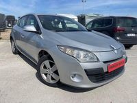 Usado Renault Mégane Dynamique 110 CV (80 kW) 2011 Gris / plata Berlina