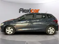 Usado Hyundai i20 101 CV (74 kW) 2022 Gris Utilitario