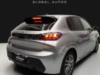 Usado Peugeot 208 Style 75 CV (55 kW) 2021 Gris / plata Utilitario