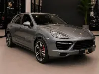 Usado Porsche Cayenne Turbo 520 CV (382 kW) 2014 Gris / plata SUV
