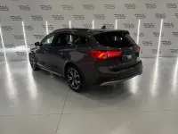Usado Ford Focus Titanium 151 CV (111 kW) 2019 Gris Familiar