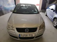 Usado VW Polo Advance 80 CV (58 kW) 2006 Gris / plata Utilitario