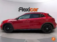 Usado Mercedes GLA180 122 CV (89 kW) 2020 Rojo SUV